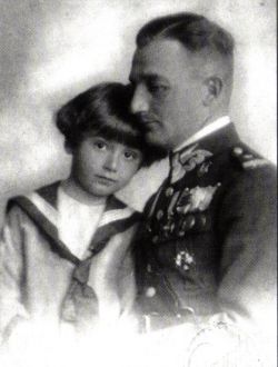 Mjr Henryk Dobrzański z siostrzeńcem. Fotografia z końca lat 20. XX w. Źródło: Muzeum Ziemi Kociewskiej w Starogardzie Gdańskim.