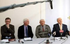 Od lewej: Sławomir Cenckiewicz, Krzysztof Wyszkowski, Józef Szyler, Henryk Jagielski | fot. PAP/Radek Pietruszka, fot. za WPolityce.pl